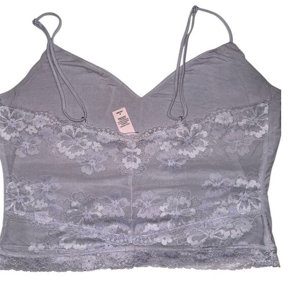 Victoria’s Secret Gray/Silver Lace Cami & Shorts Set – Size Medium- NWOTs - Picture 4 of 6